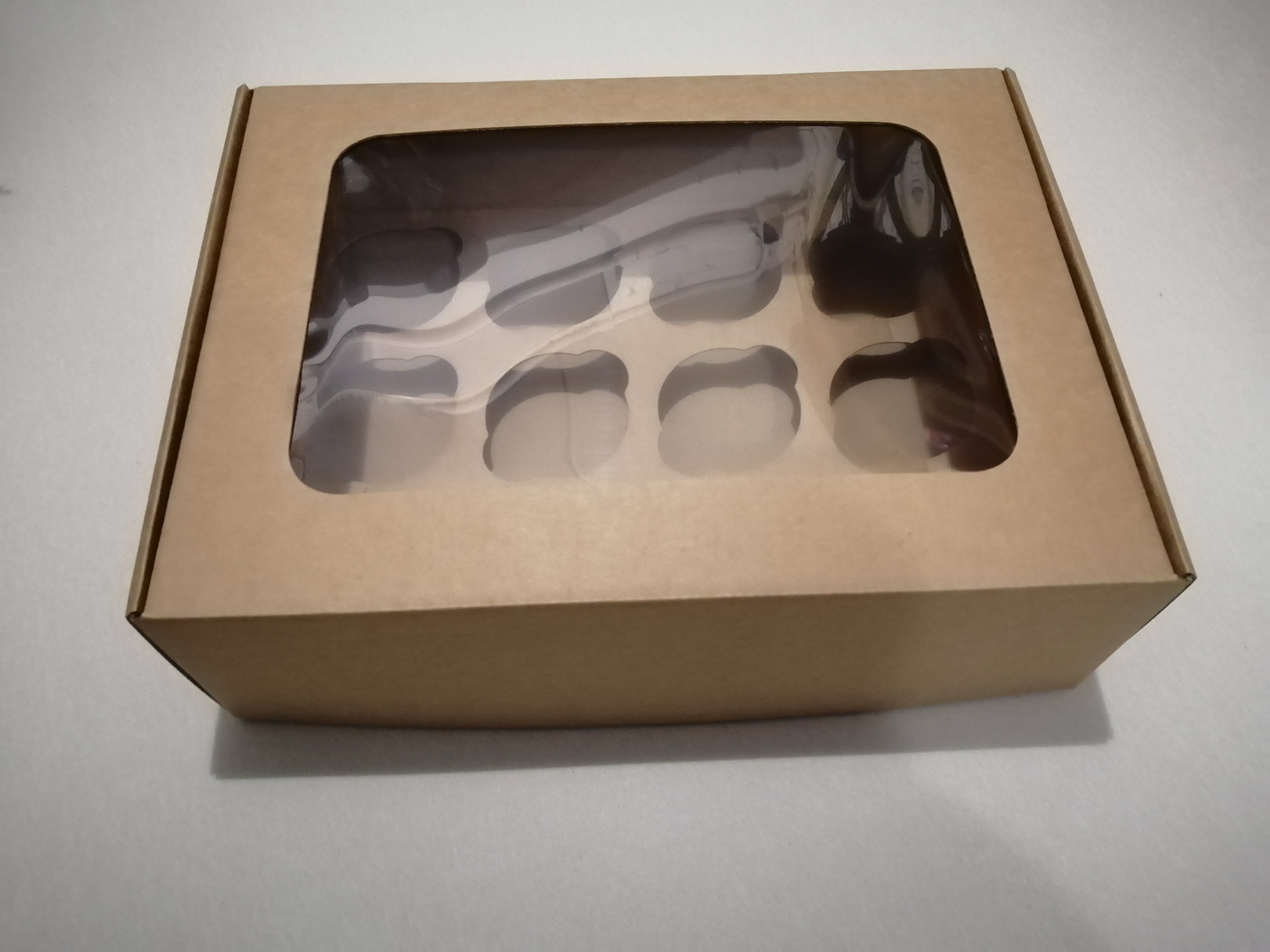 Коробка 12 капкейков мгк с окном крафт